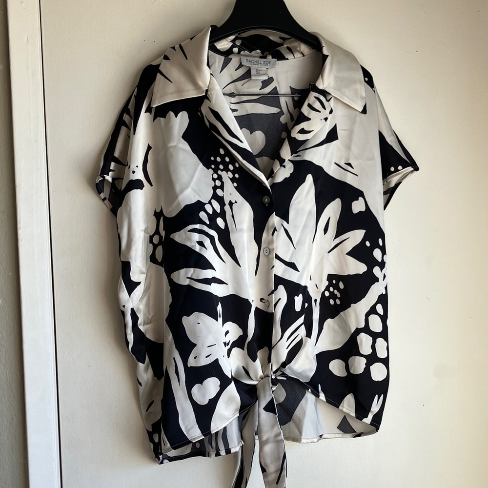Rachel Zoe Black & White Abstract Floral Sleeveless Satin Blouse with Tie Large